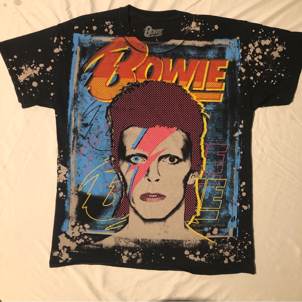 David Bowie graphic tee size large